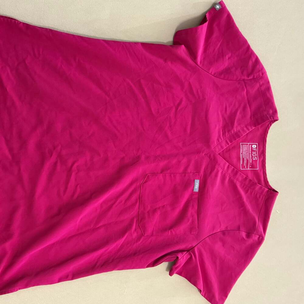 Figs Shocking Pink Catarina Scrub Top